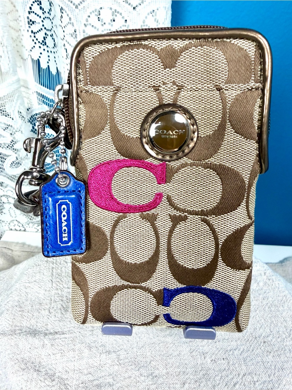 Coach Poppy Signature C Monogram Pouch Multicolor Wristlet 5.5 in H x 3.5 in L - Picture 2 of 9
